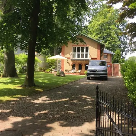 Das Zauberhafte Ferienhaus * Gluecksburg